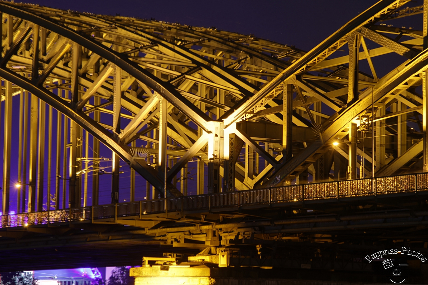 Köln, Hohenzollernbrücke