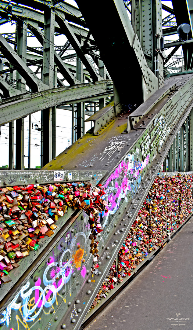 Köln, Hohenzollernbrücke 3