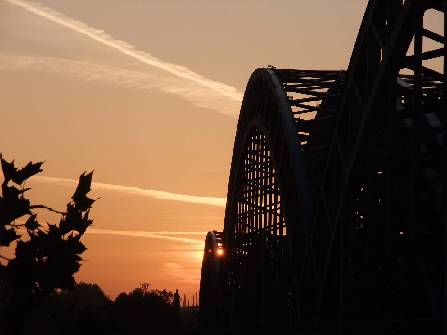 Köln - Hohenzollernbrücke bei Sonnenaufgang