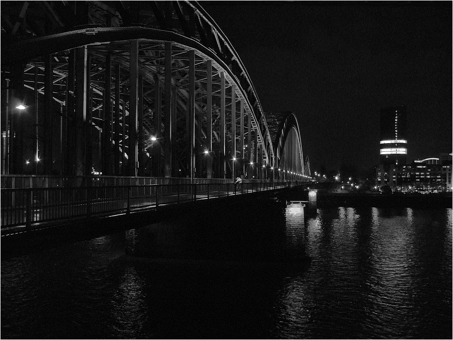 Köln, Hohenzollernbrücke