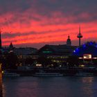 Köln -> Hohenzollernbrücke mit Blick auf die Oper