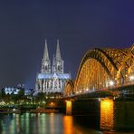 Köln - Hohenzollernbrücke und Dom