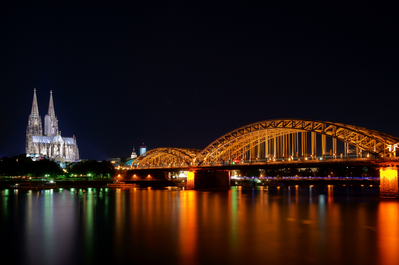 Köln, Hohenzollernbrücke und Dom