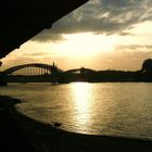 Köln - Hohenzollernbrücke und Dom im Abendlicht