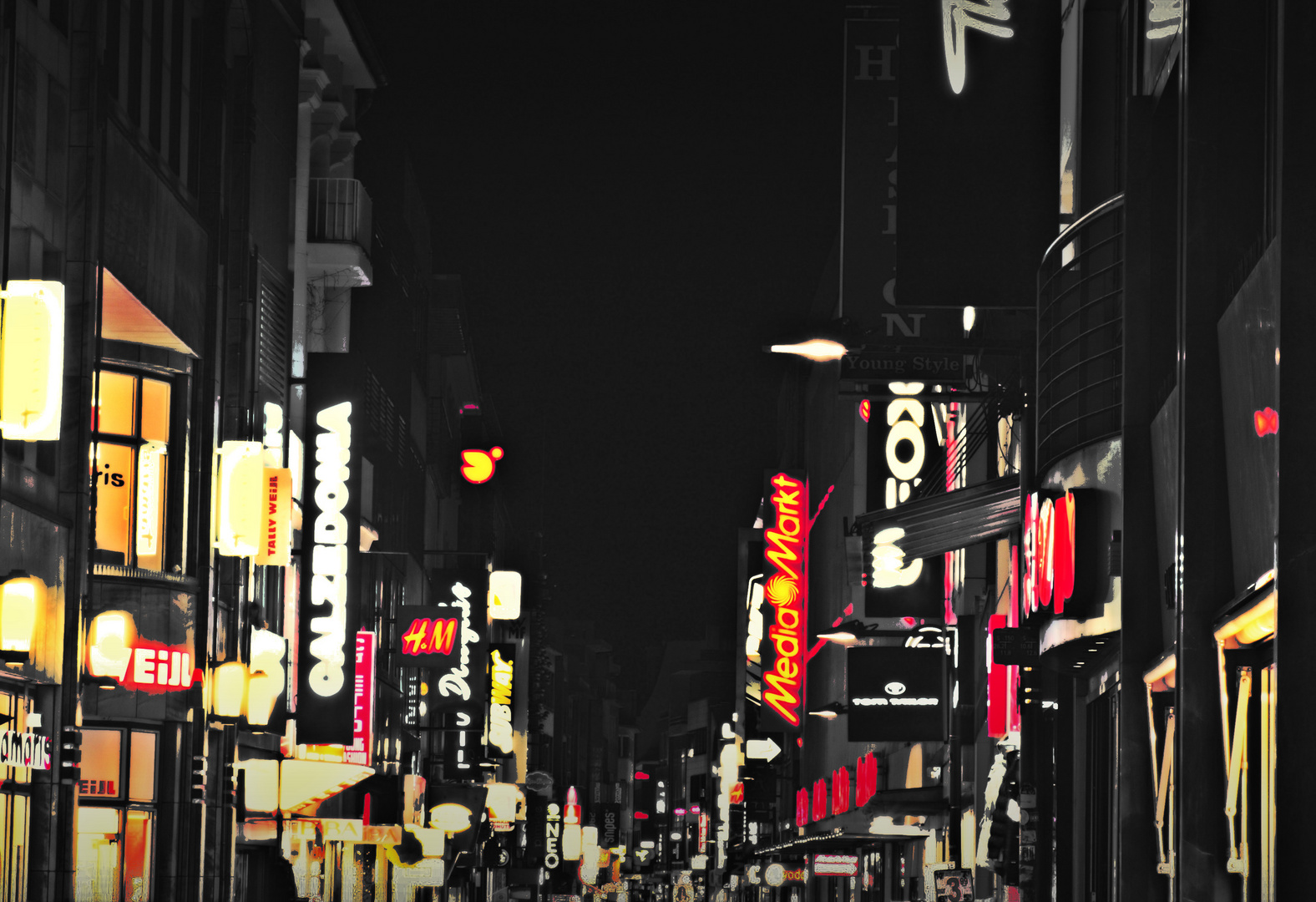 Köln (Hohestraße) bei Nacht