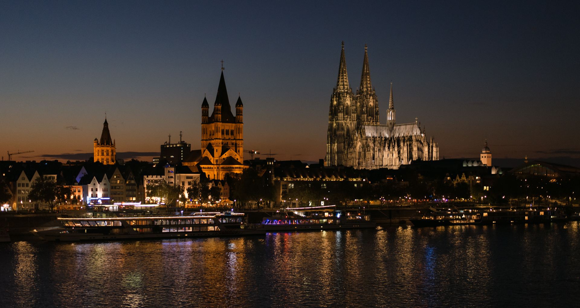 Köln in der Abenddämmerung 2018