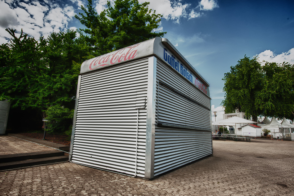 Köln, Kölschbüdchen am Tanzbrunnen