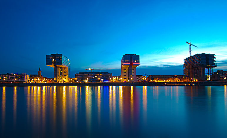 Köln - Kranhäuser am Rhein