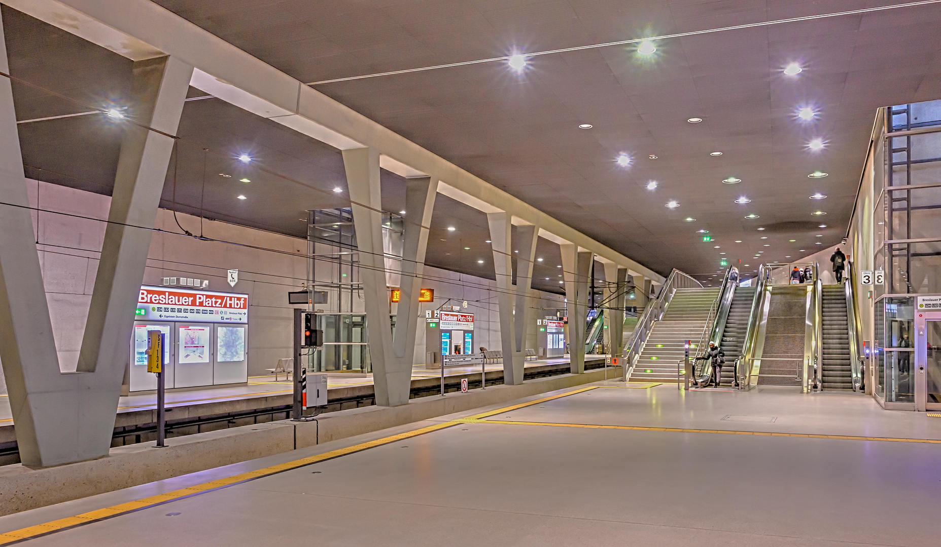 Köln, Linie U16, Station 'Breslauer Platz'