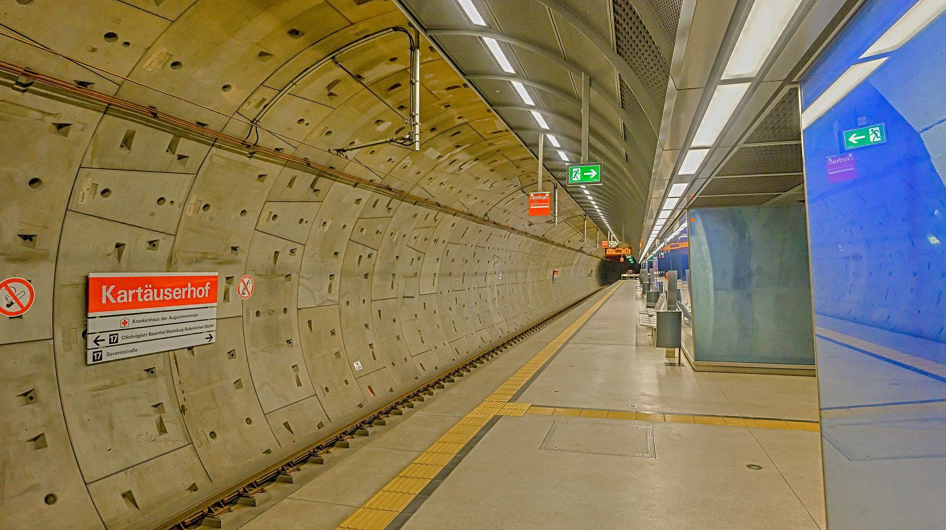 Köln, Linie U17, Station 'Kartäuserhof'