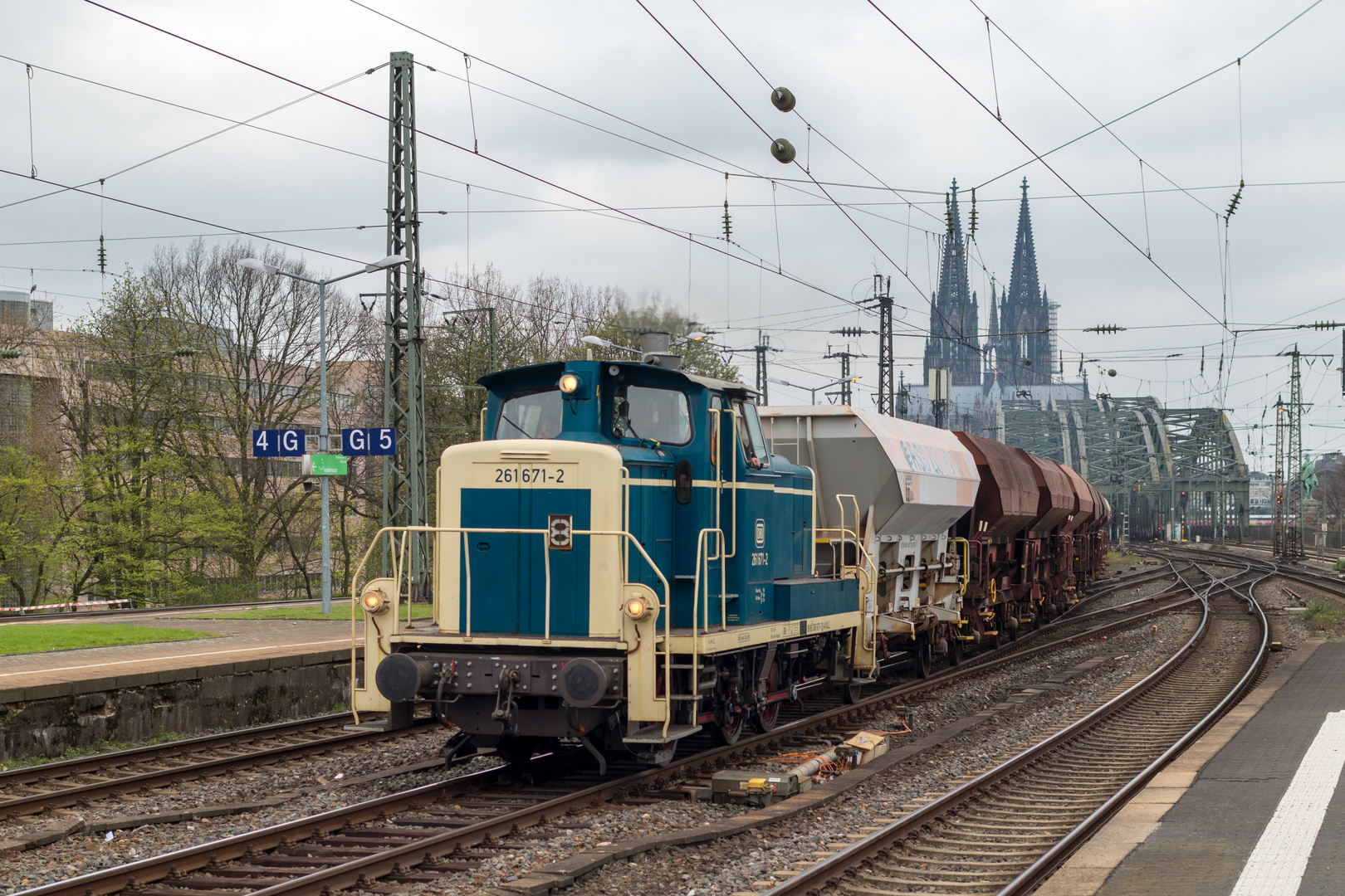 Köln Messe / Deutz, 261 671-2