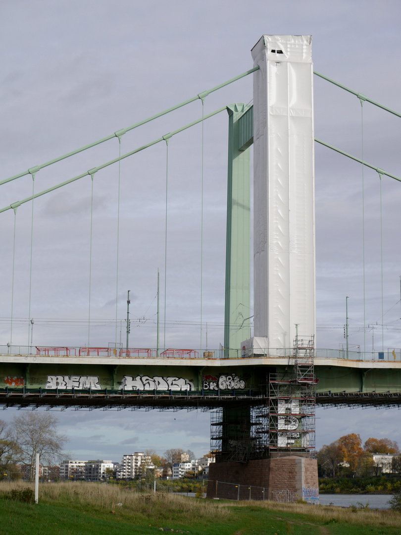 Köln - Mühlheimer Brücke im Umbau