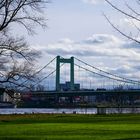 Köln-Mülheim und seine Brücke