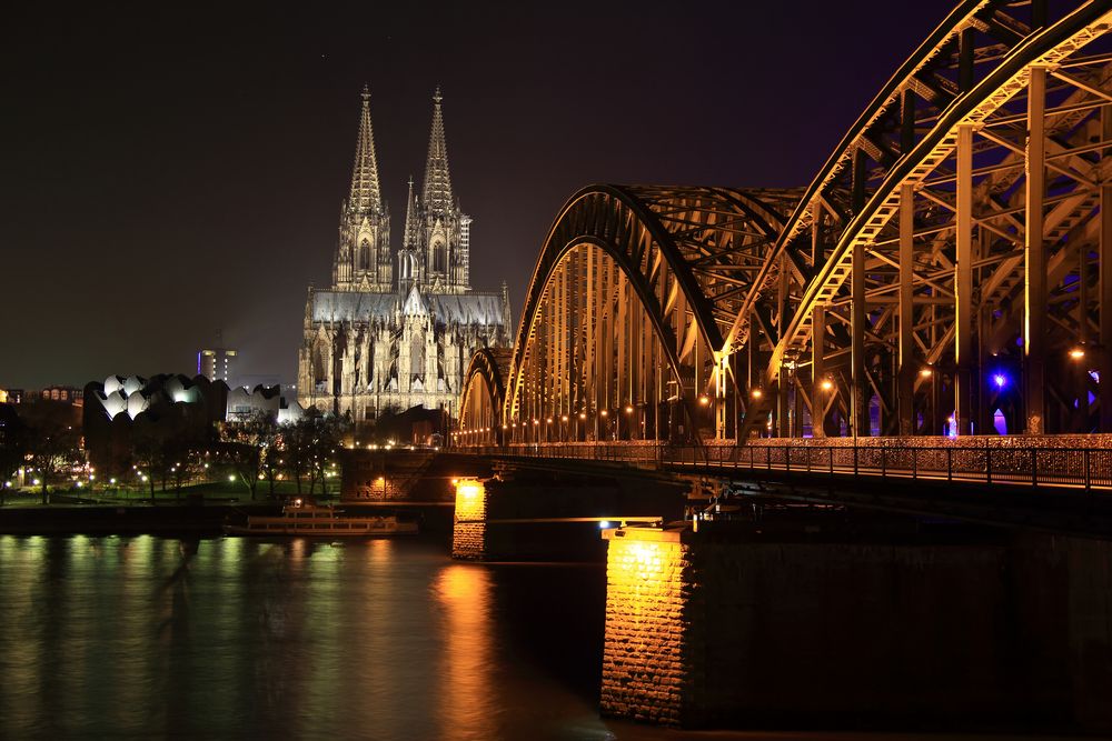 Köln @ night