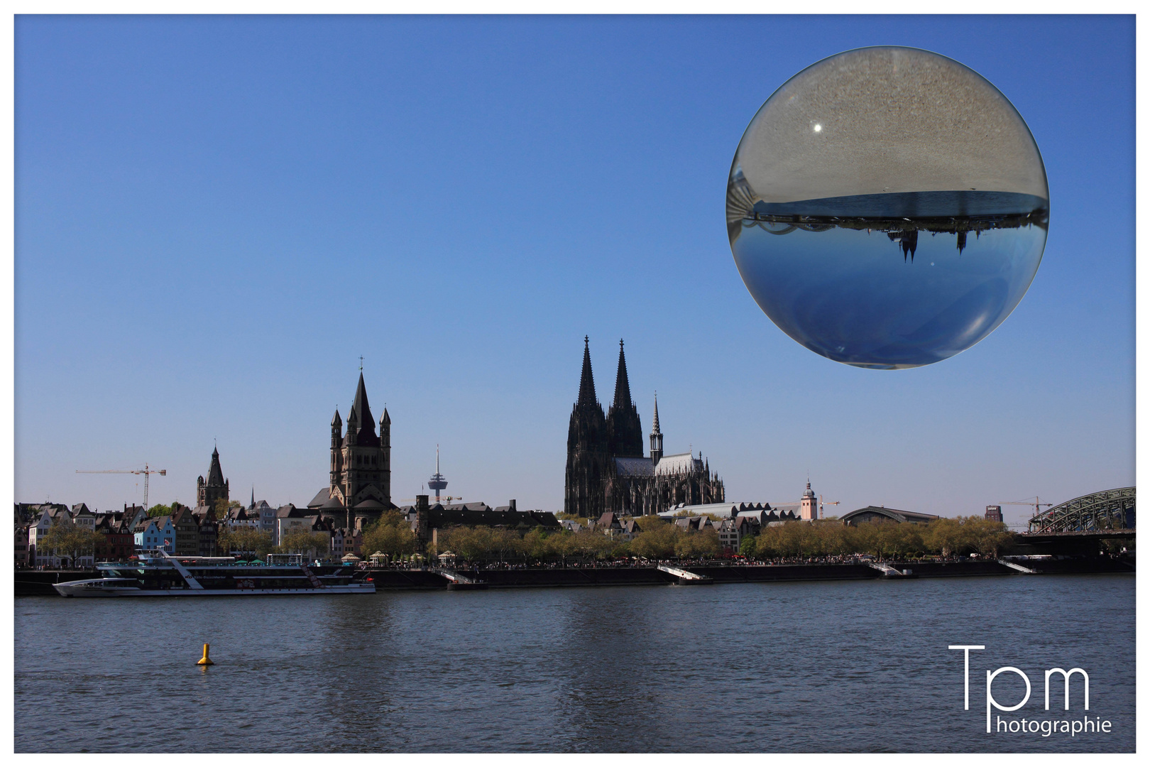 Köln Panorama am Ostern Sonntag