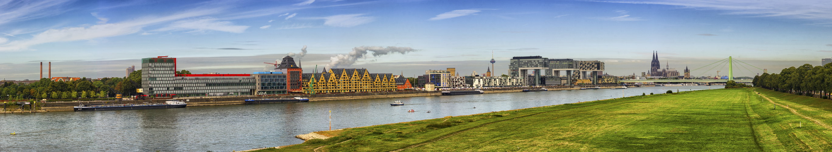 Köln Panorama im Spätsommer