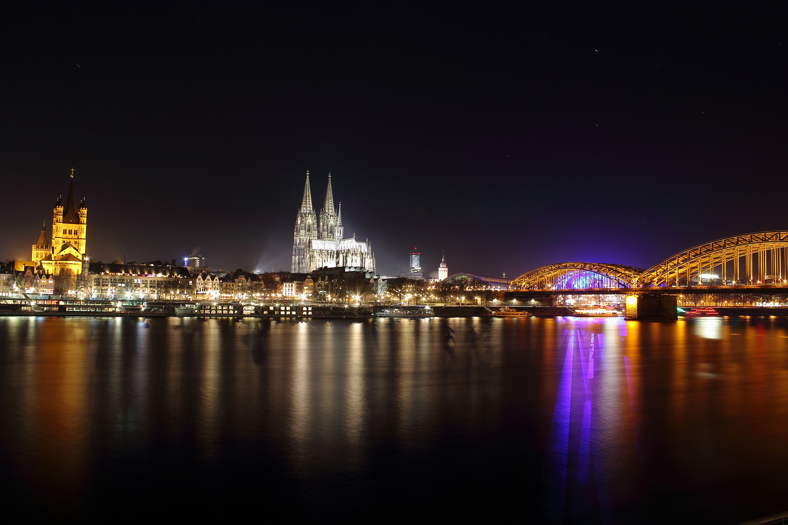 Koln Panorama In Der Nacht Foto Bild Kirche Nacht Licht Bilder Auf Fotocommunity
