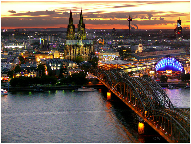 Köln-Panorama vom Triangel Tower in Köln-Deutz 1