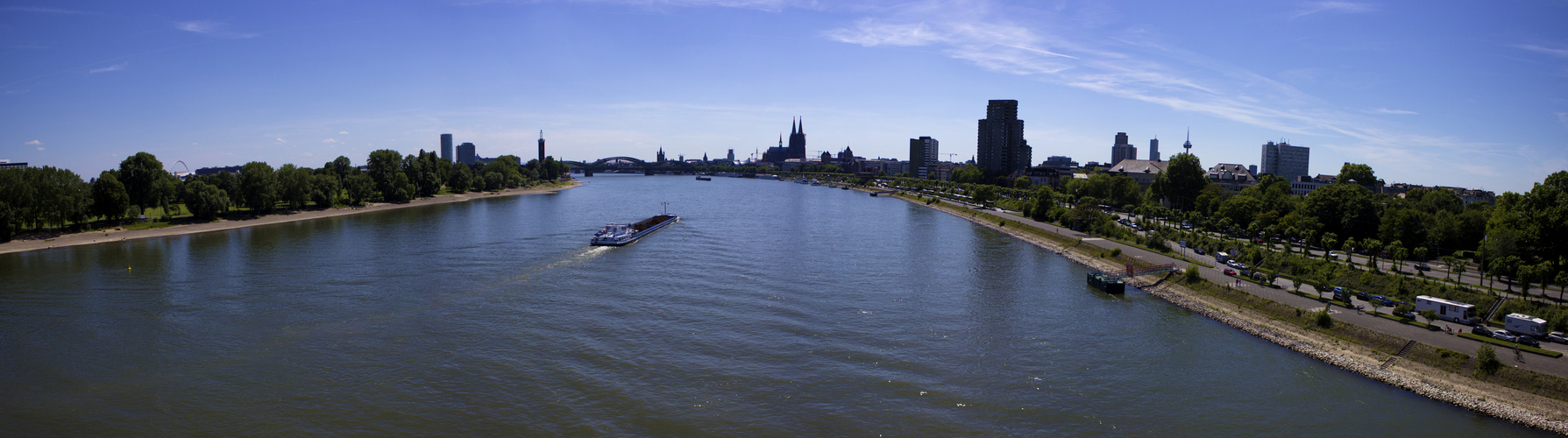 Köln Panorama von Zoobrücke aus