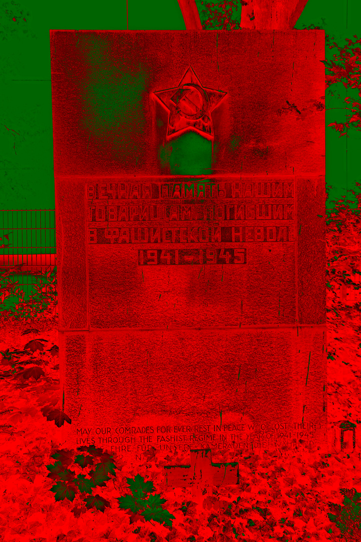 Köln Porz Urbach Friedhof - Kriegsgräberdenkmal