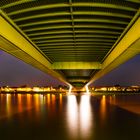 Köln ( Severinsbrücke von unten)