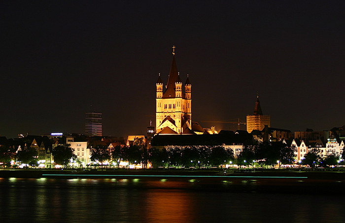 Köln St. Martin bei Nacht