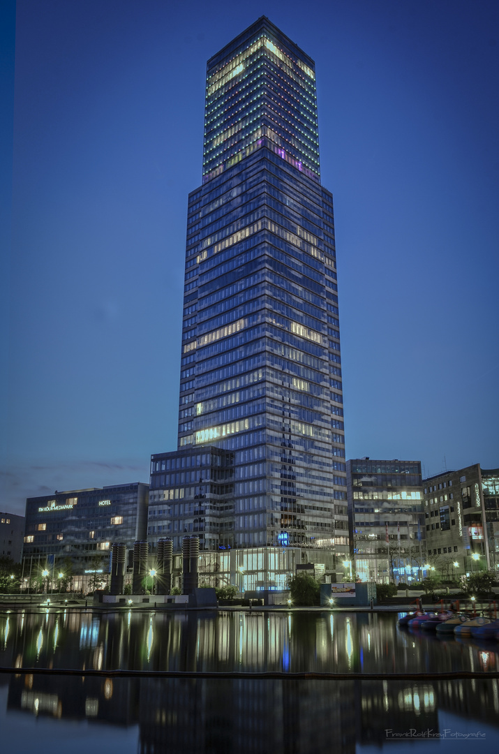 Köln Turm im Mediapark