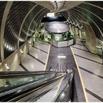 Köln - U-Bahn am Heumarkt - Blick nach unten -