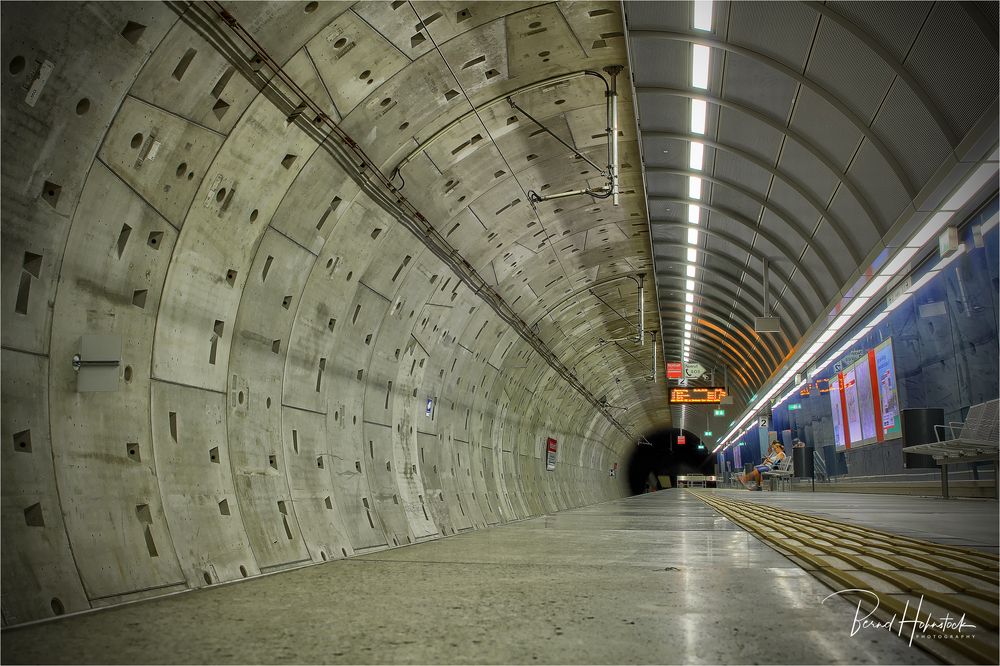 Köln ... U-Bahn im Veedel