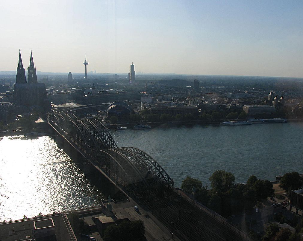 Köln von der Turm-Plattform in Deutz aus gesehen