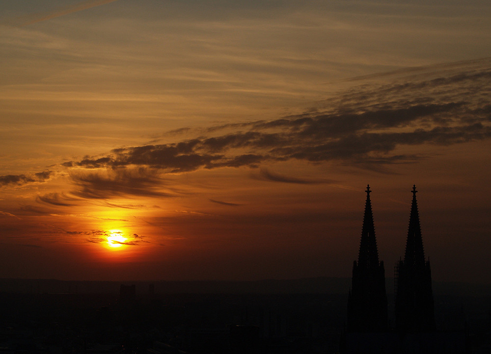 Köln vor der Nacht