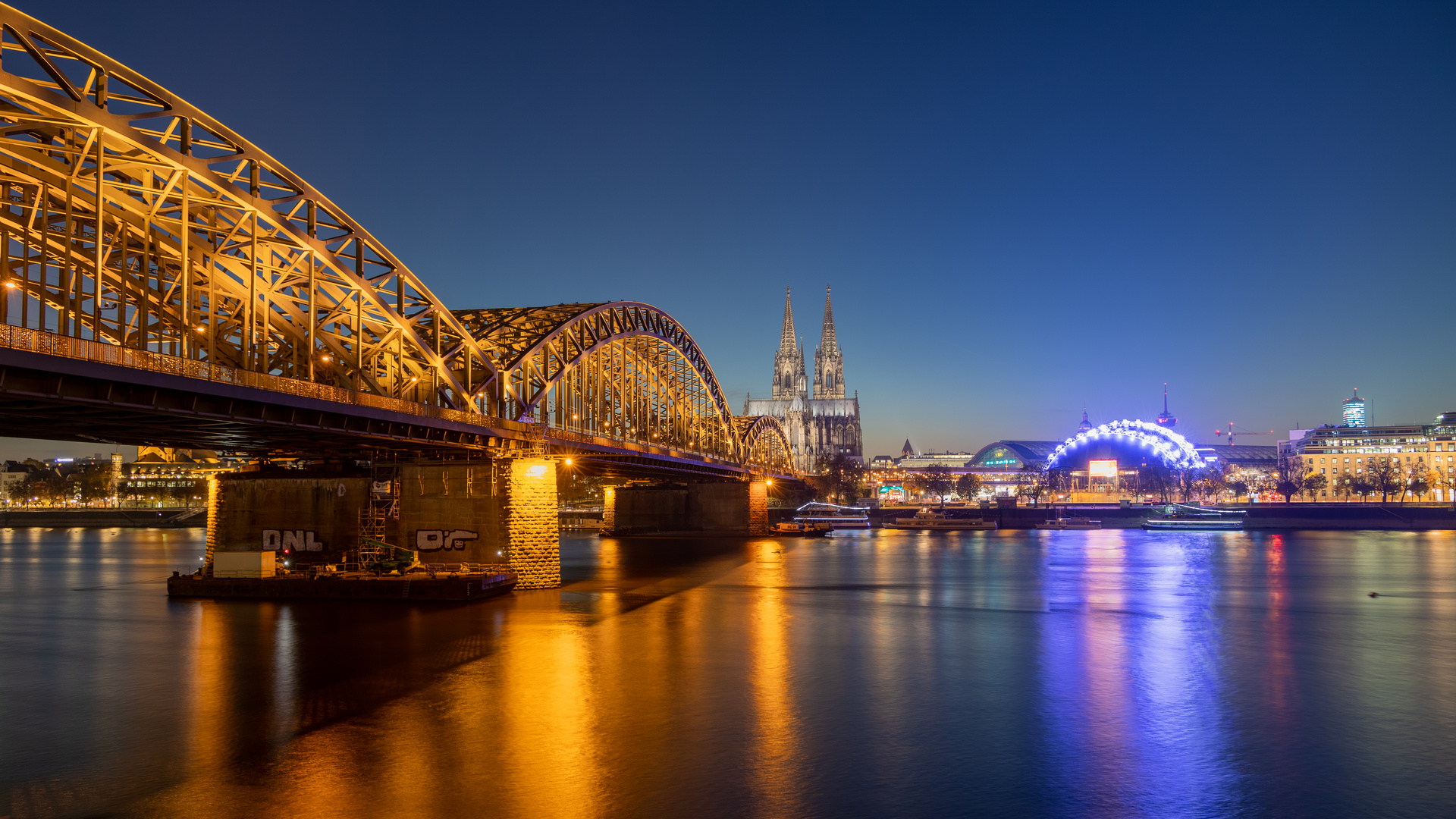 Köln zur blauen Stunde