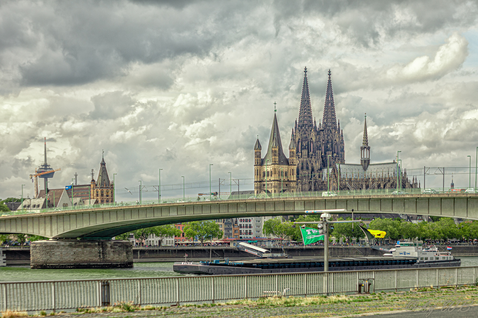 - Köln,Deutzer Brücke,Groß St. Martin,Kölner-Dom -