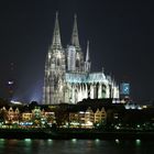 Kölner Altstadt bei Nacht