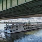 Kölner Brücken_Blick auf die Severinsbrücke