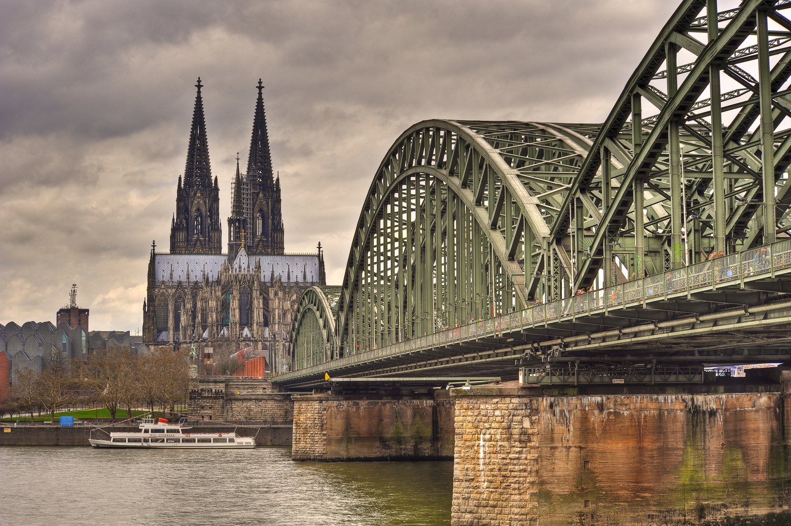 Kölner Dom ....