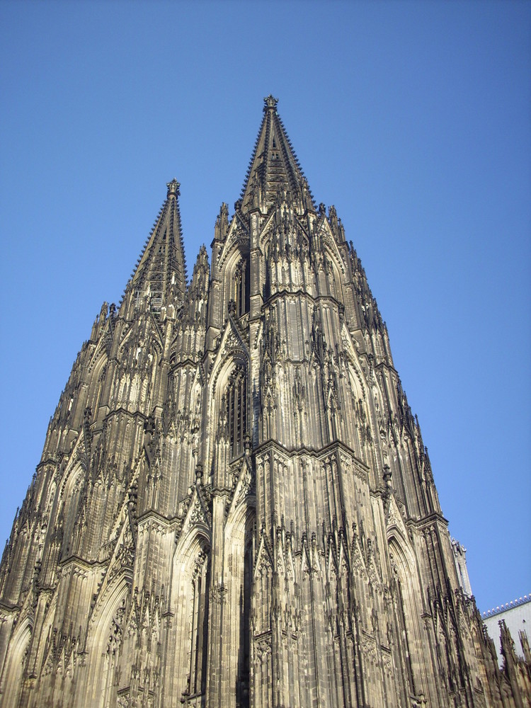 *Kölner Dom*