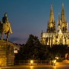 Kölner Dom am spät Abend