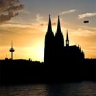 Kölner Dom bei Gegenlicht 1