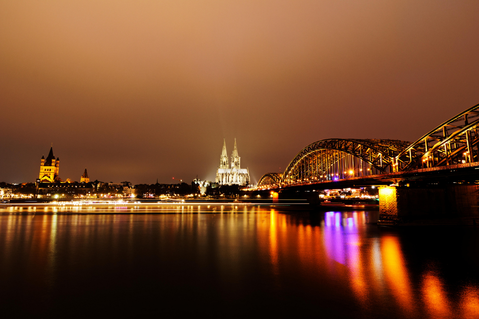 Kölner Dom bei Nacht