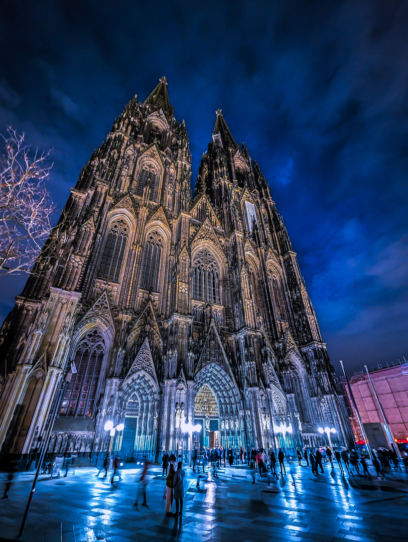 Kölner Dom bei Nacht