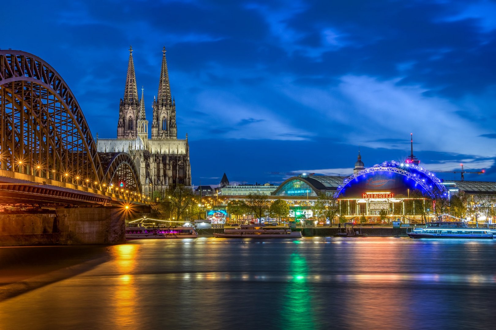 Kölner Dom bei Nacht