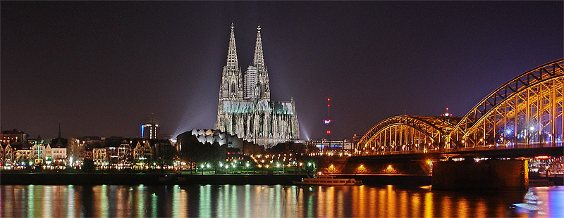 Kölner Dom bei Nacht