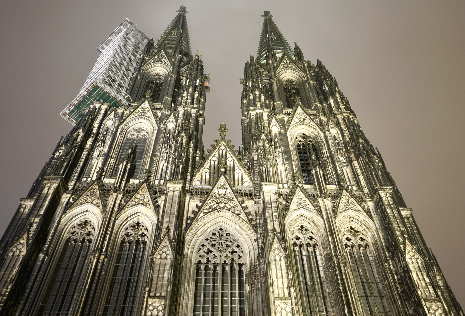 Kölner Dom bei Nacht