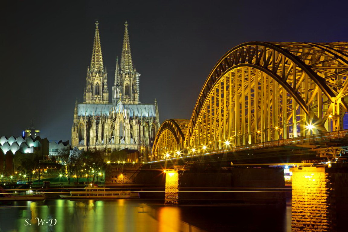 Kölner Dom bei Nacht