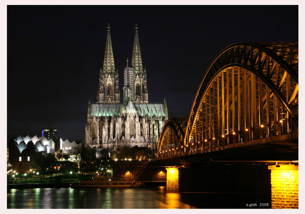 Kölner Dom bei Nacht