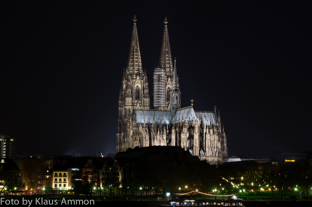 Kölner Dom bei Nacht die 2 te