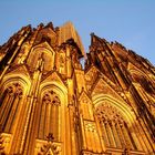 Kölner Dom bei Sonnenuntergang