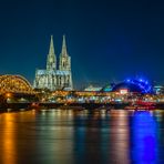 Kölner Dom. Deep Blue.