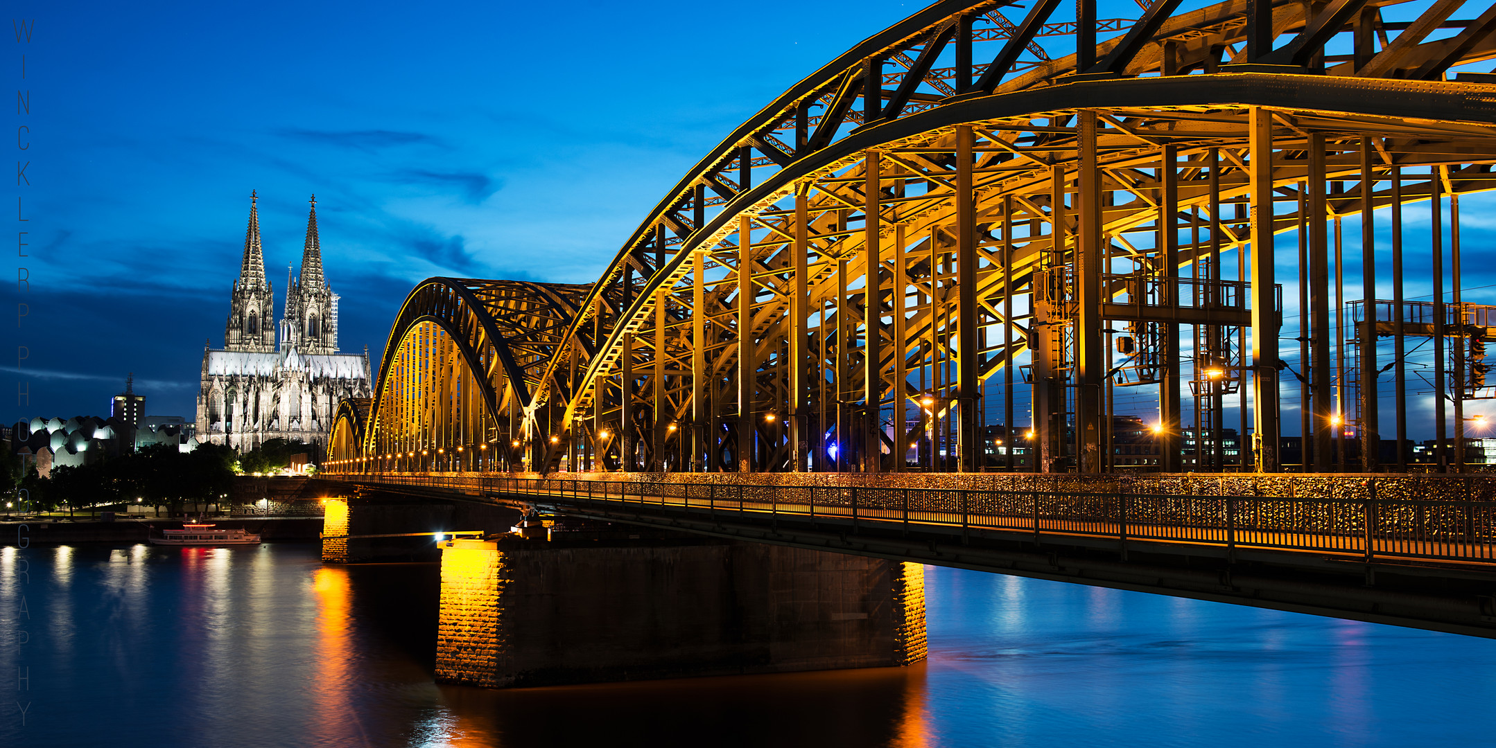 Kölner Dom + Hohenzollernbrücke...!